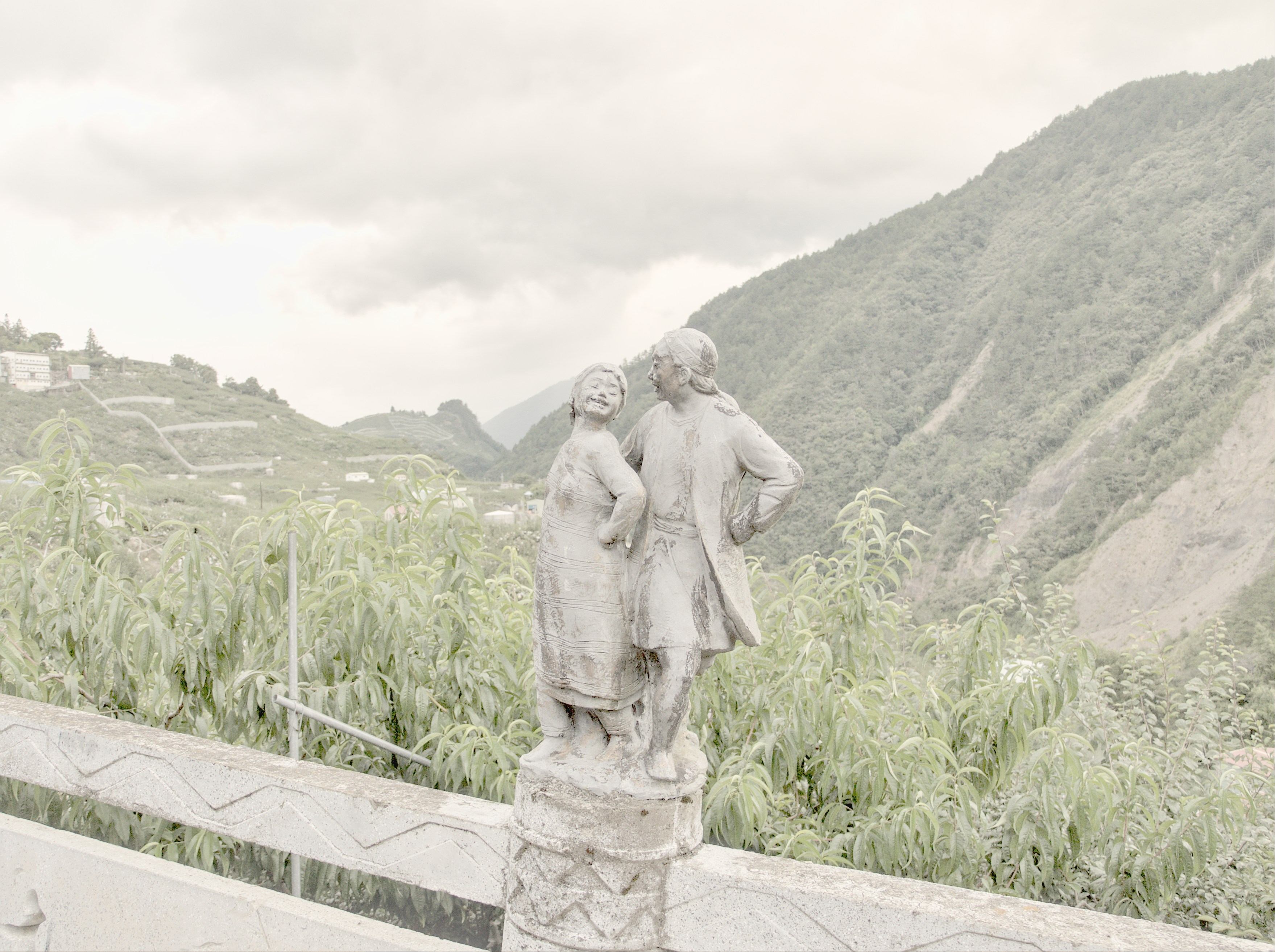 5_Statuetta_coppia